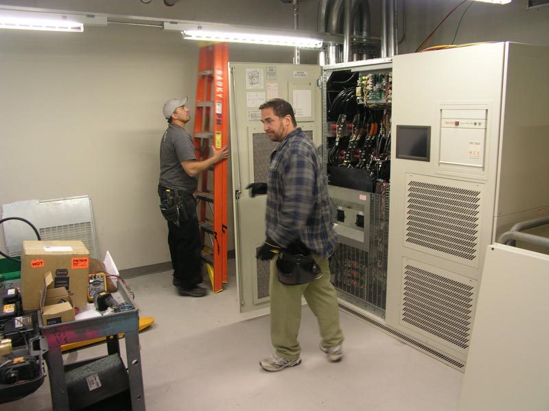 Industrial UPS power backup system